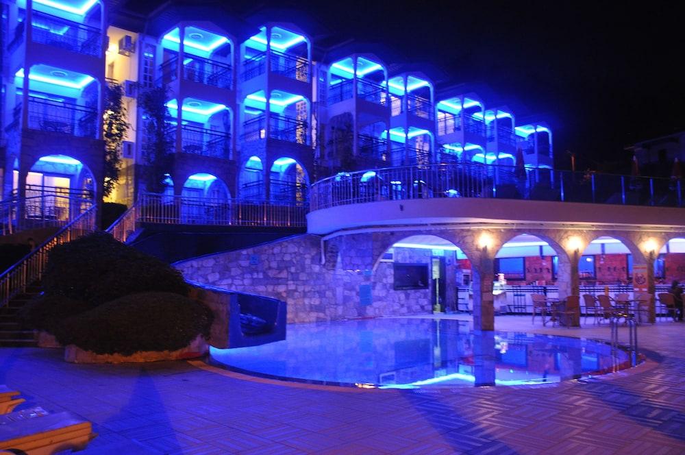 Club Aquarium Aparthotel มาร์มาริส ภายนอก รูปภาพ