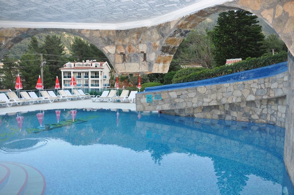 Club Aquarium Aparthotel มาร์มาริส ภายนอก รูปภาพ